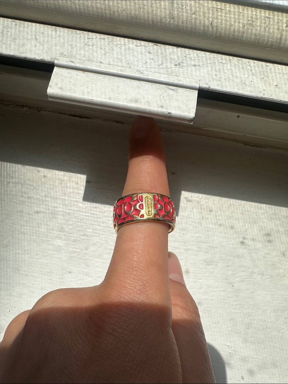 Pink Coach ring - Picture 3 of 3
